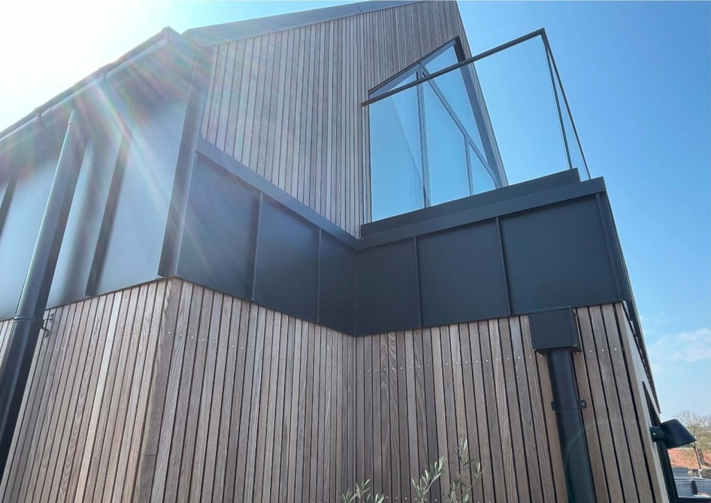 Ombyg til moderne tidsløs arkitektur